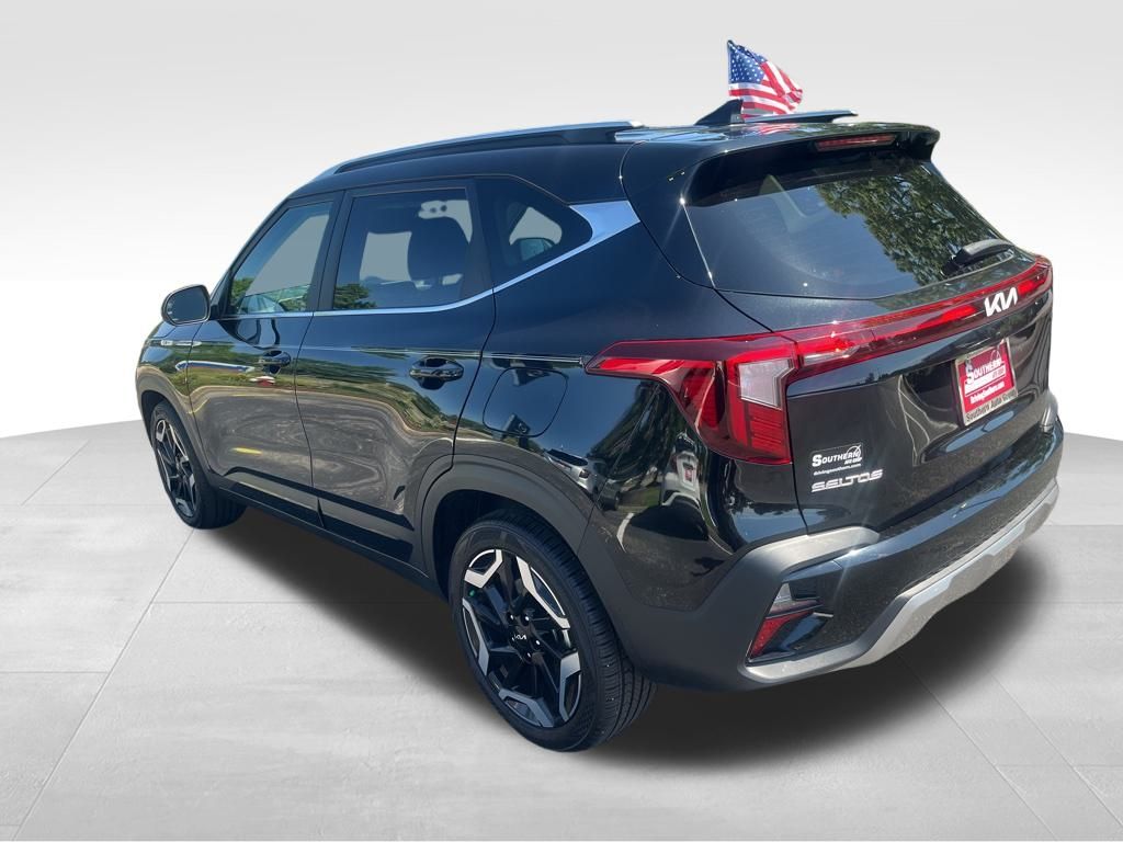 2024 Kia Seltos SX photo 2