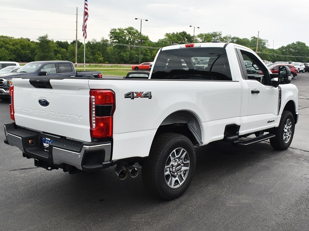 2025 Ford F-250 XLT photo 11