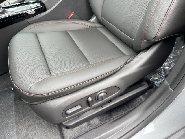 2025 Chevrolet Trax photo 11