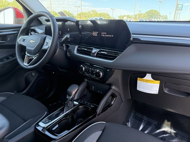 2026 Chevrolet Trailblazer LT photo 9