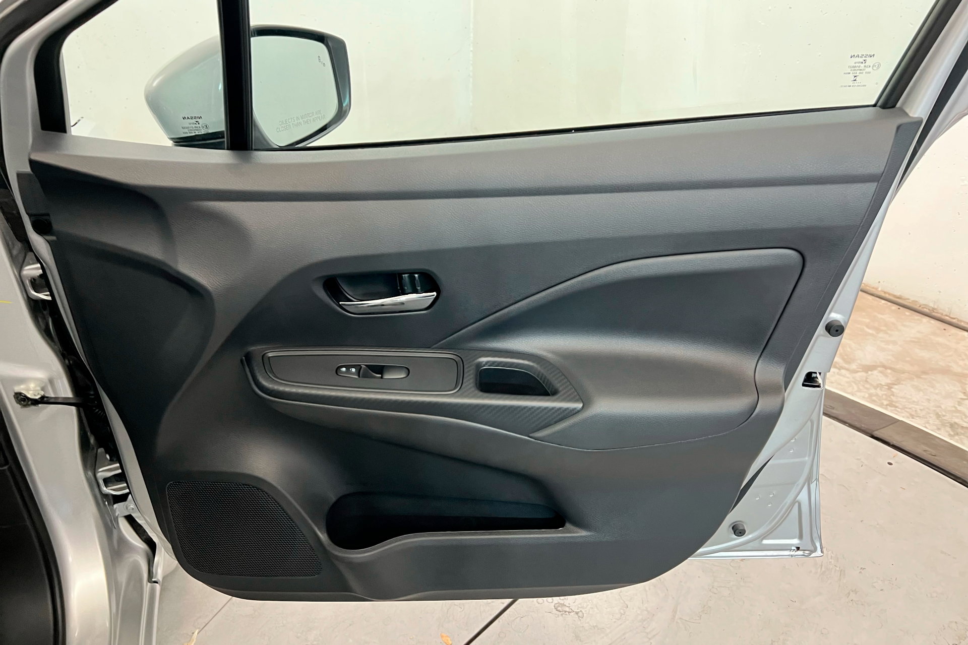 New 2025 Brilliant Silver Metallic Nissan SV image 23