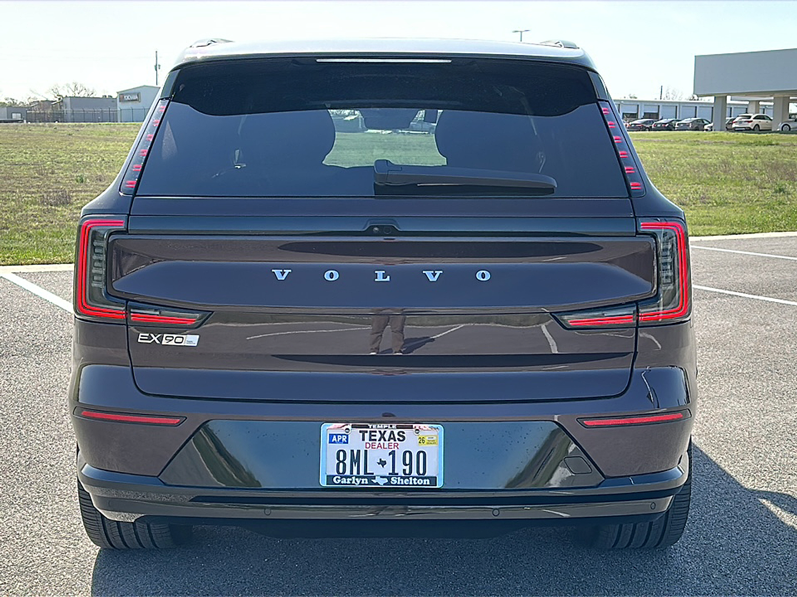 New 2025 Mulberry Red Volvo Twin Motor Performance Ultra 6-Seater image 7