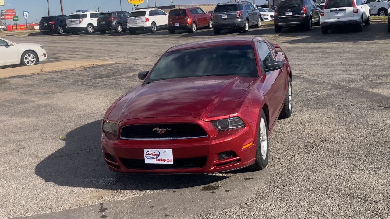 2014 Ford Mustang V6 photo 2