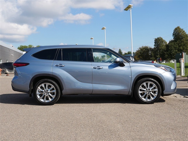 2021 Toyota Highlander Limited photo 6