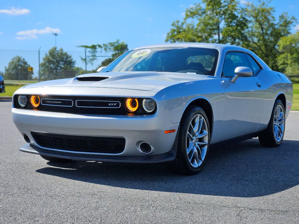 2023 Dodge Challenger GT photo 3