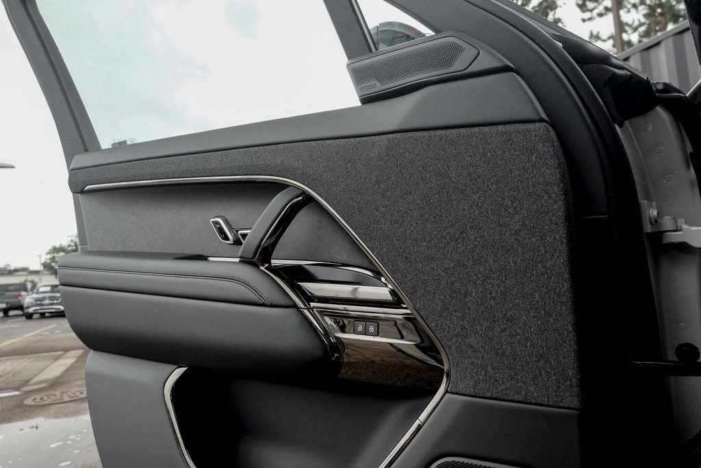 New 2024 LAND ROVER Range Rover Sport Dynamic SE SUV in Schaumburg