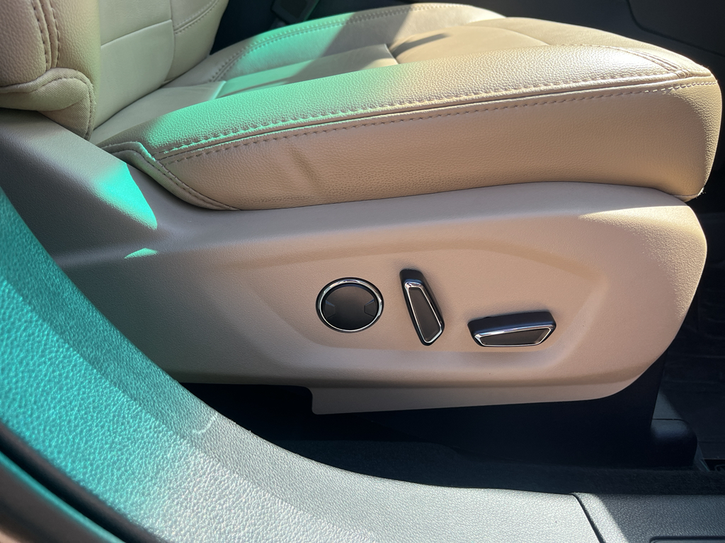 2016 Ford Explorer XLT photo 31