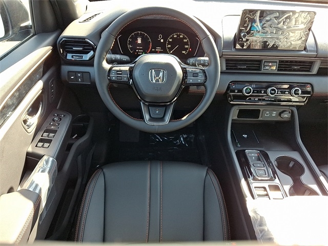 2025 Honda Pilot TrailSport photo 8