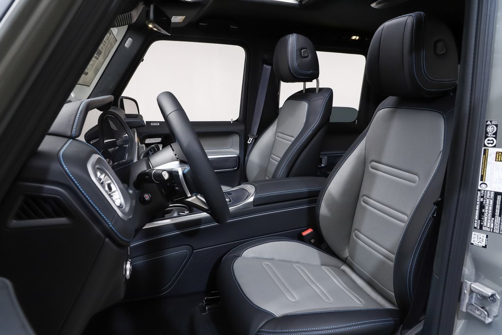 2025 Mercedes Benz G photo 9