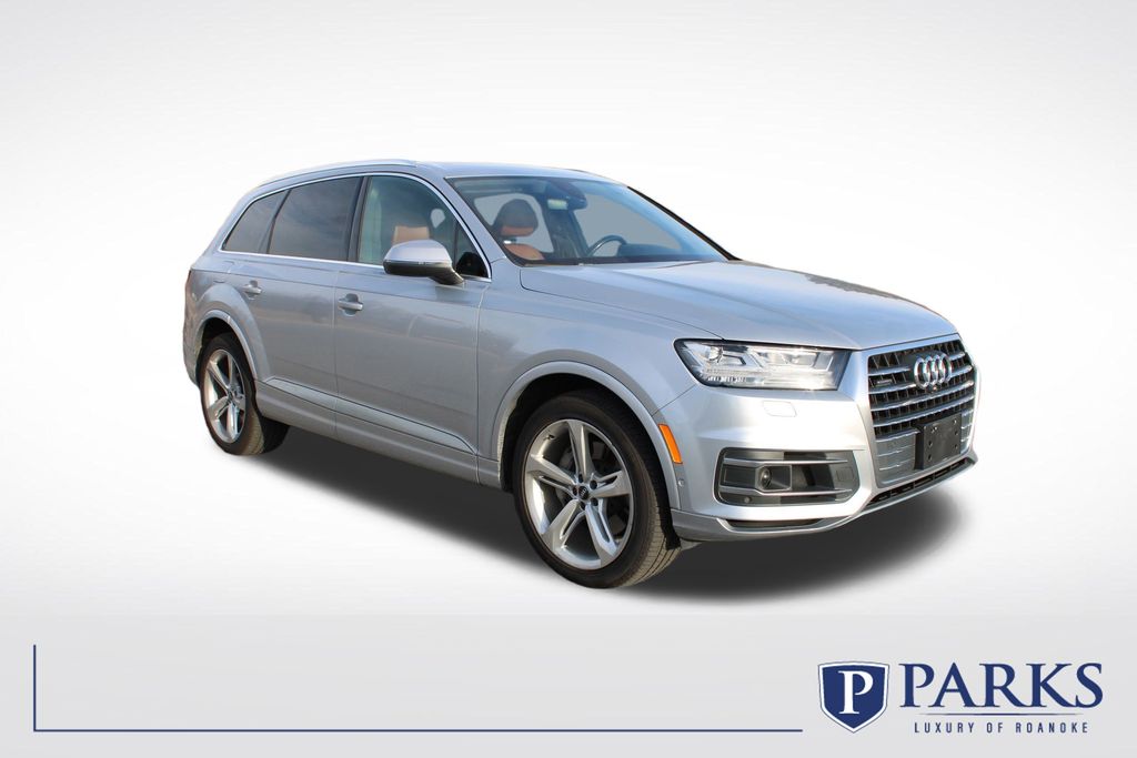2019 Audi Q7 Prestige's photo