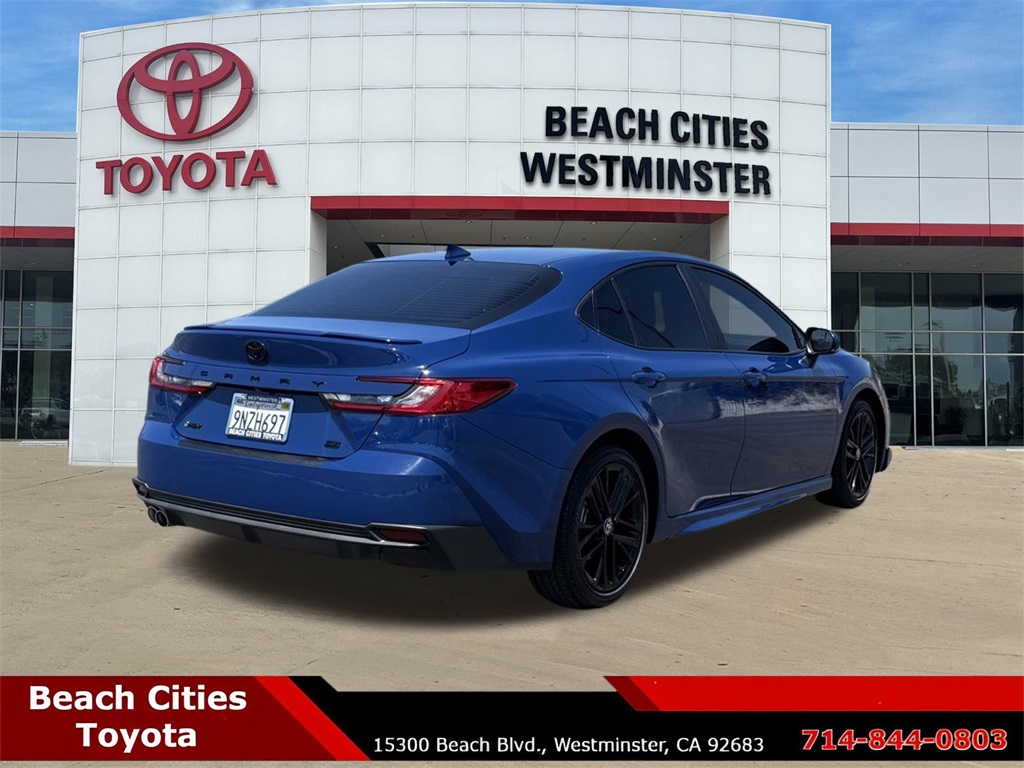 2025 Toyota Camry SE photo 11