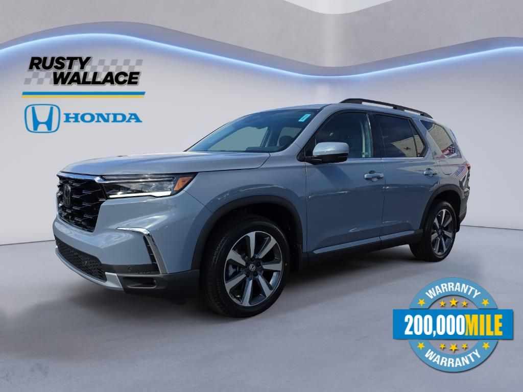 2025 Honda Pilot Touring's photo
