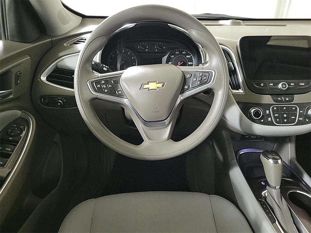 2020 CHEVROLET MALIBU - Image 13