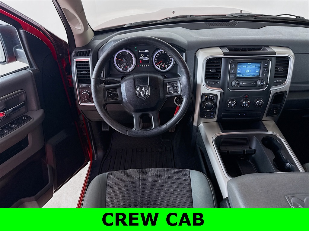 2018 Ram 1500 SLT photo 3