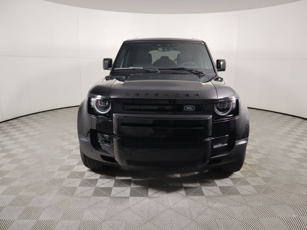 2026 Land Rover Defender 110 S photo 2