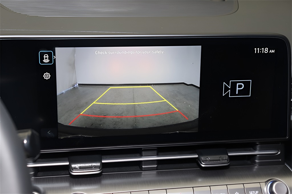 2025 Hyundai Kona SEL photo 11