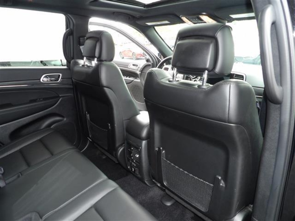 2022 Jeep Cherokee Limited photo 16