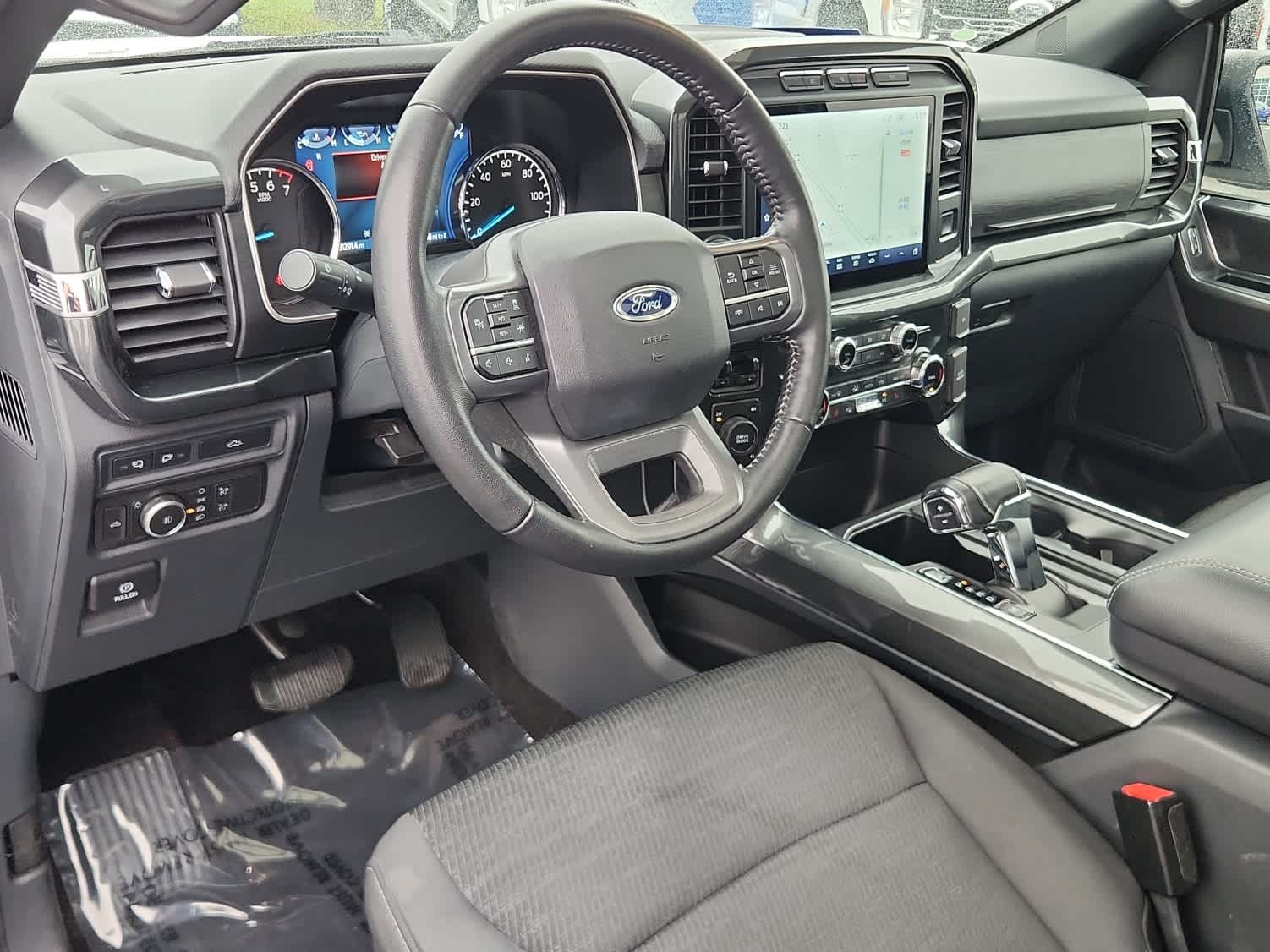2022 Ford F-150 XLT photo 11
