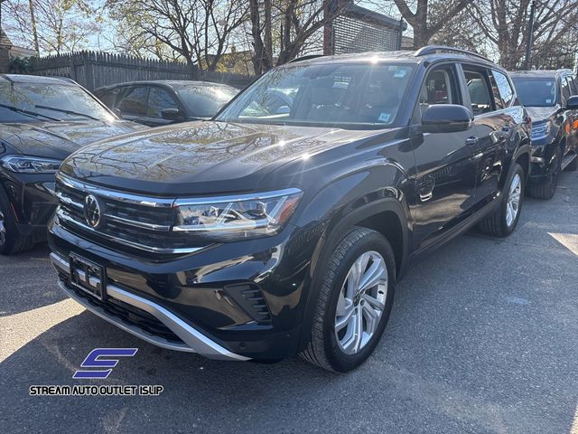 2022 Volkswagen Atlas SE Technology photo 2