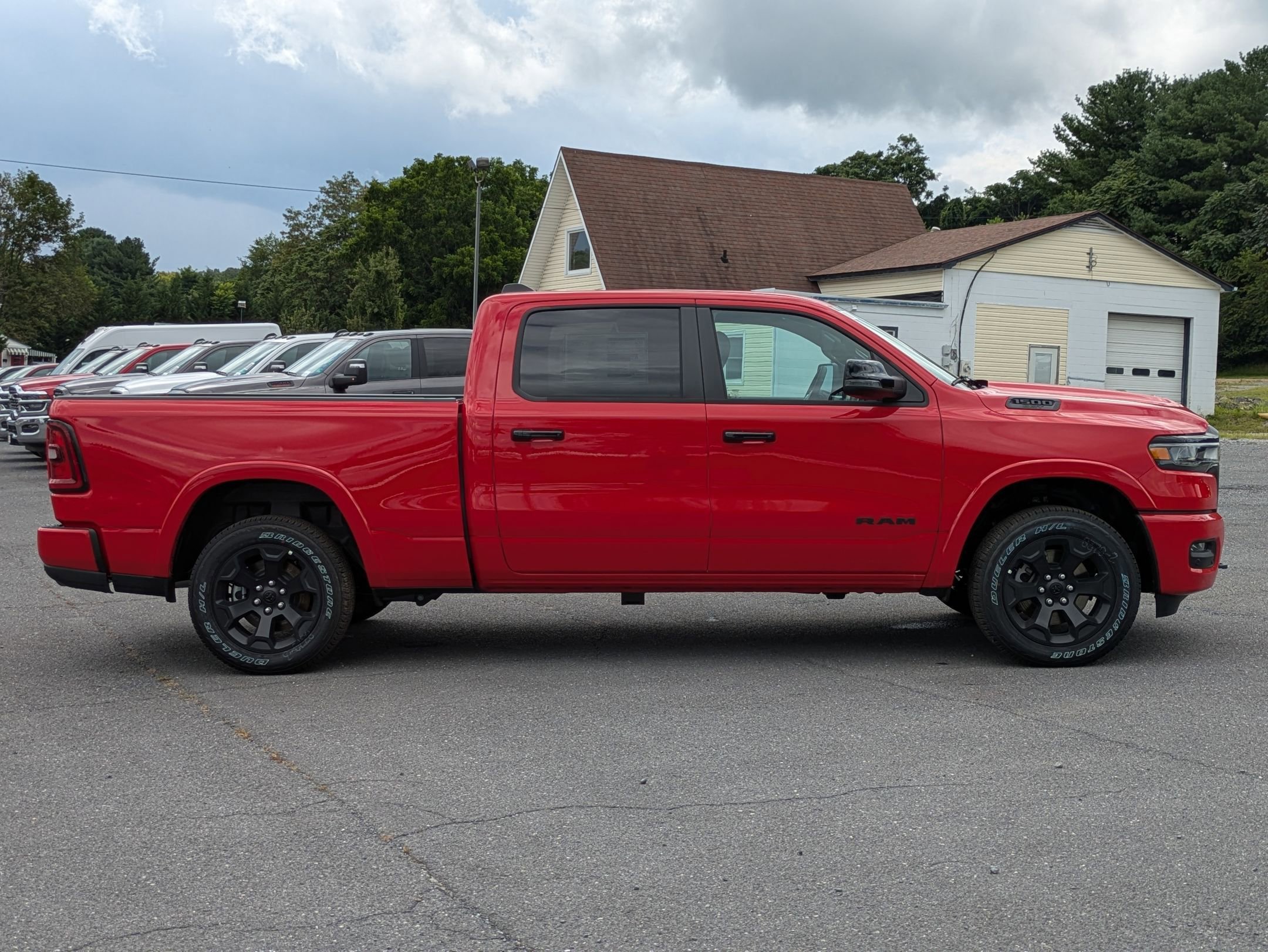 2025 Ram 1500 Big Horn photo 3