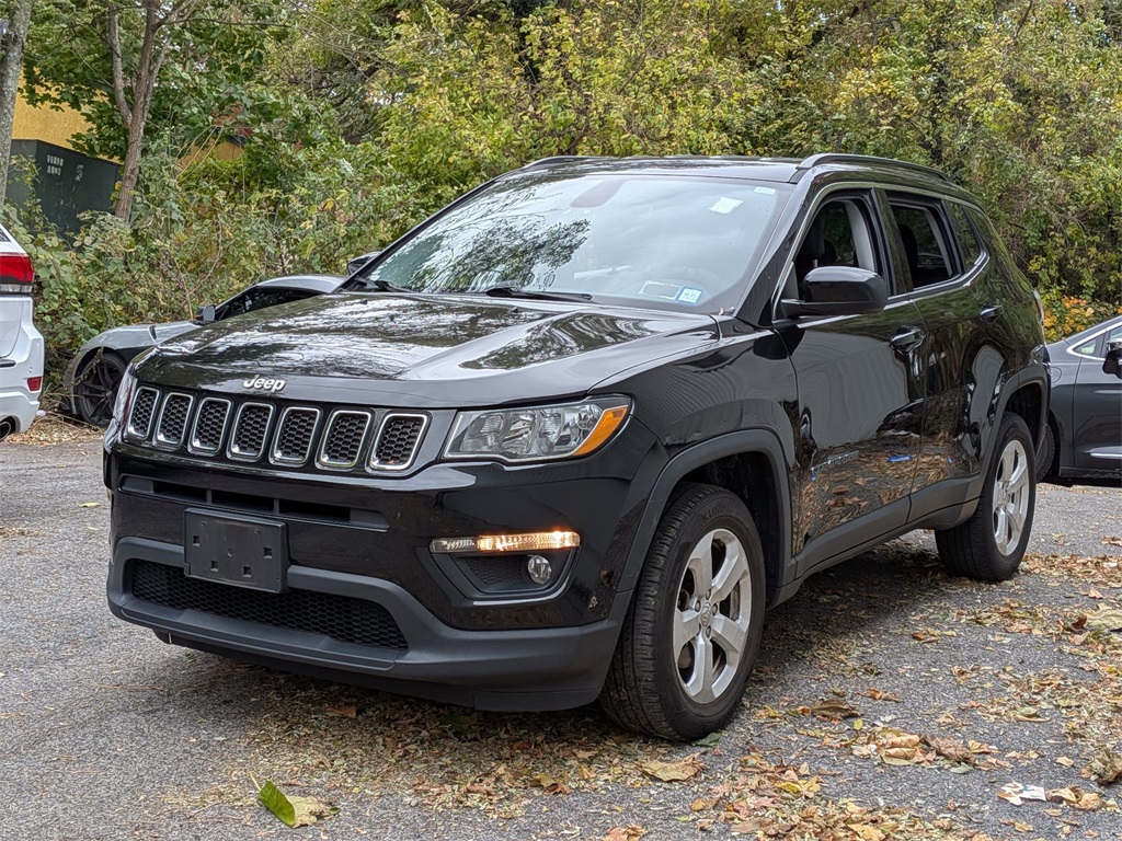 Used 2018 Jeep Compass Latitude with VIN 3C4NJDBB7JT177139 for sale in Yonkers, NY