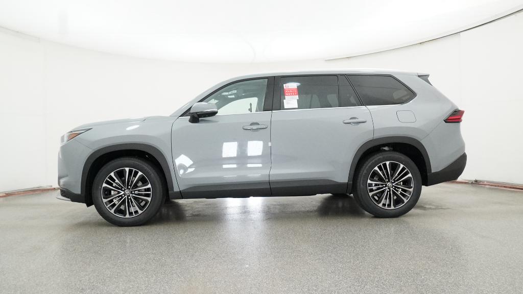 2026 Toyota Grand Highlander Hybrid MAX Platinum AWD photo 9