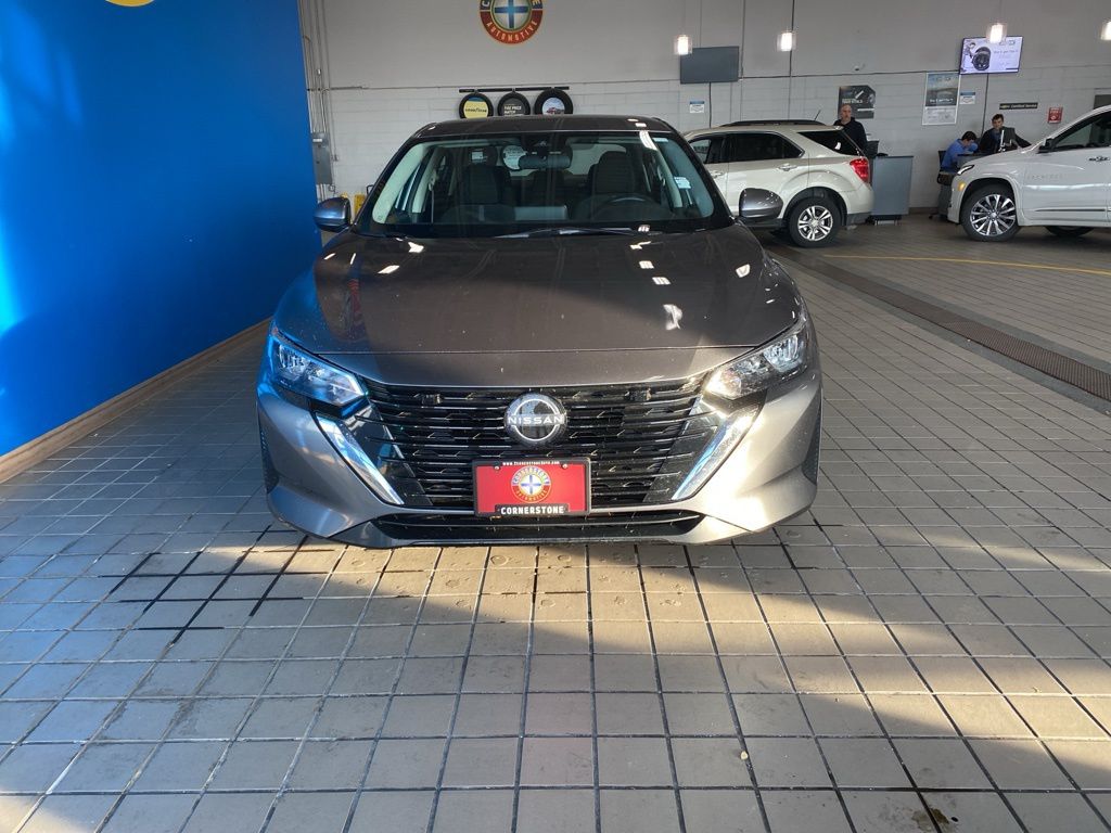 2024 Nissan Sentra SV photo 4