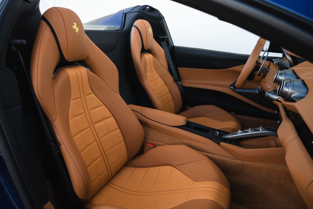 2022 Ferrari 812 GTS photo 4