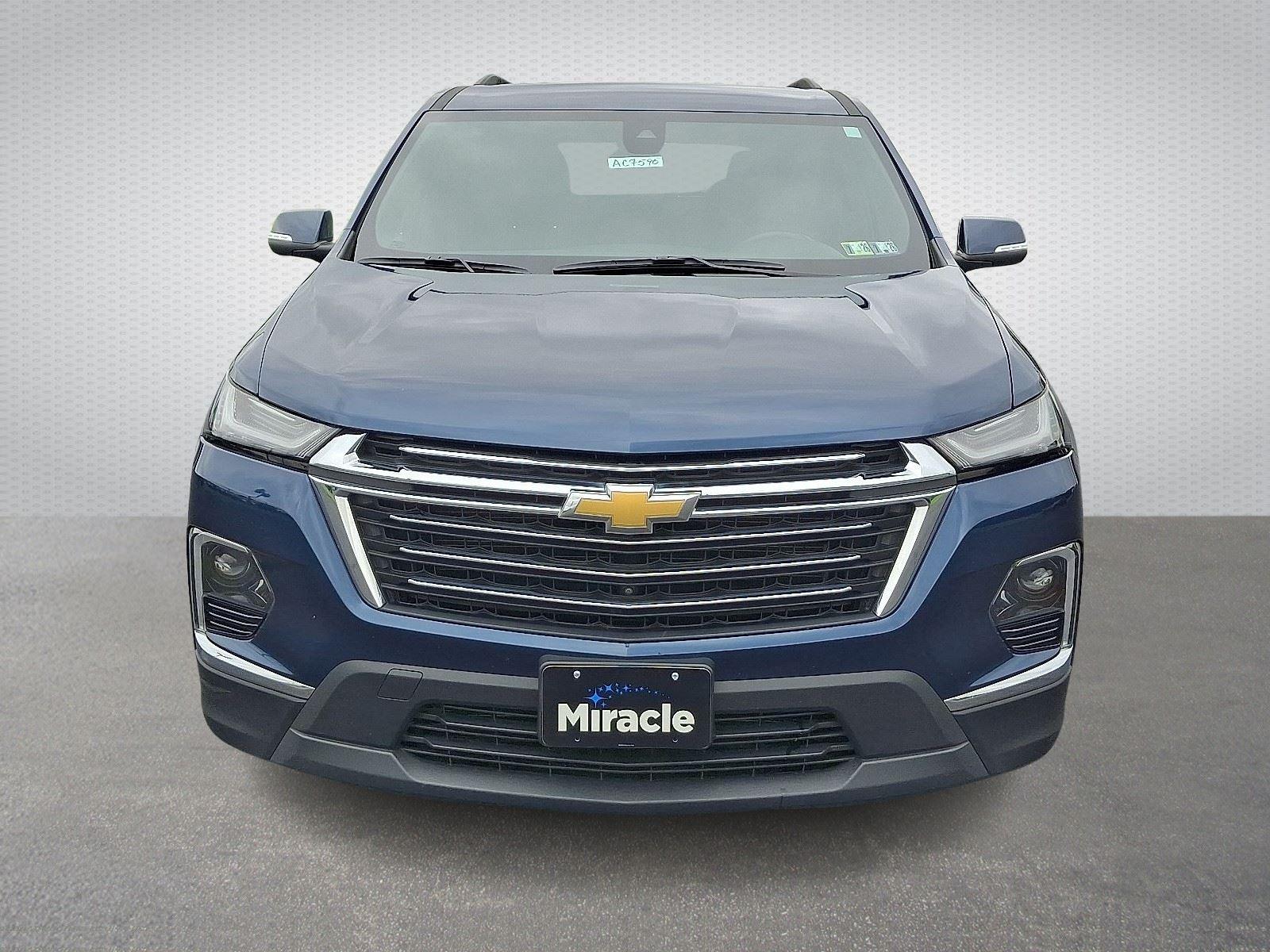 2022 Chevrolet Traverse Cloth photo 2