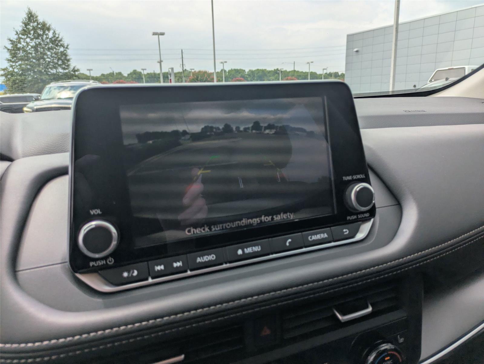 2026 Nissan Rogue SV photo 21
