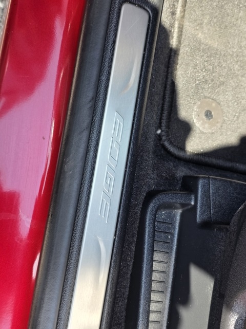 2024 Ford Edge Titanium photo 14