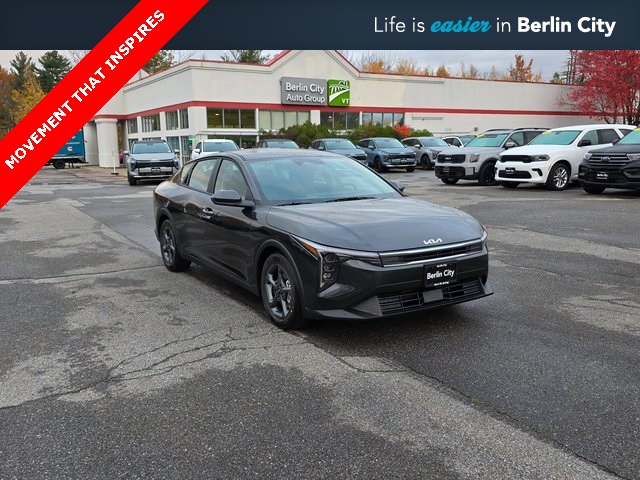 2025 Kia K4 LXS's photo