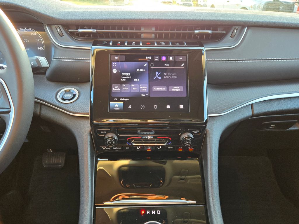 2024 Jeep Grand Cherokee Laredo X photo 18