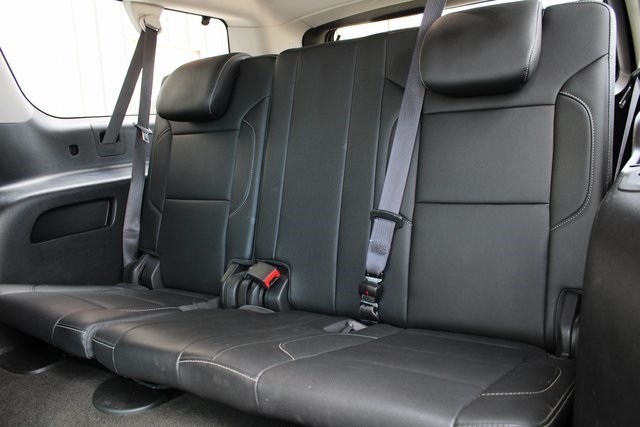 2017 Chevrolet Suburban Premier photo 19