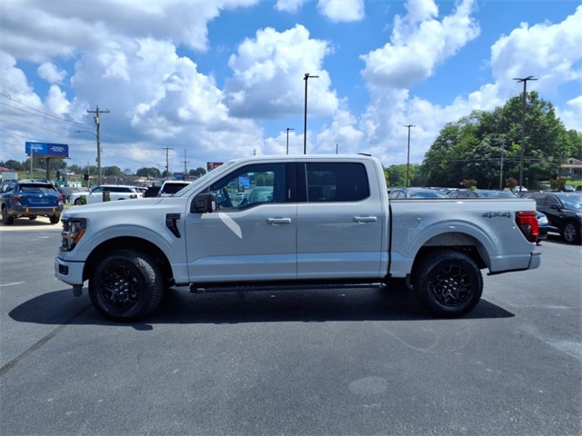 2024 Ford F-150 XLT photo 3