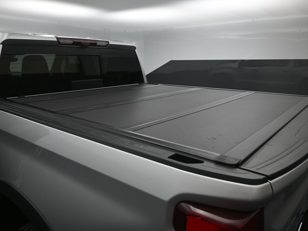 2022 Chevrolet Silverado 1500 ZR2 photo 2