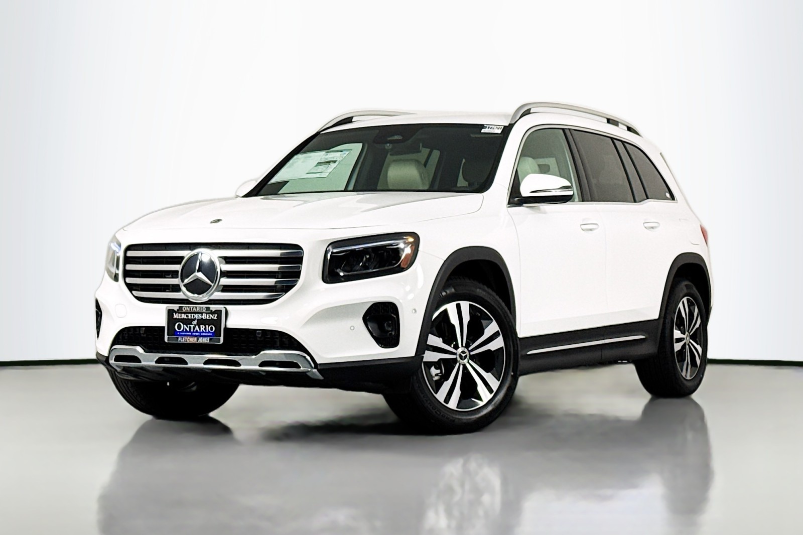 2025 Mercedes-Benz GLB Base