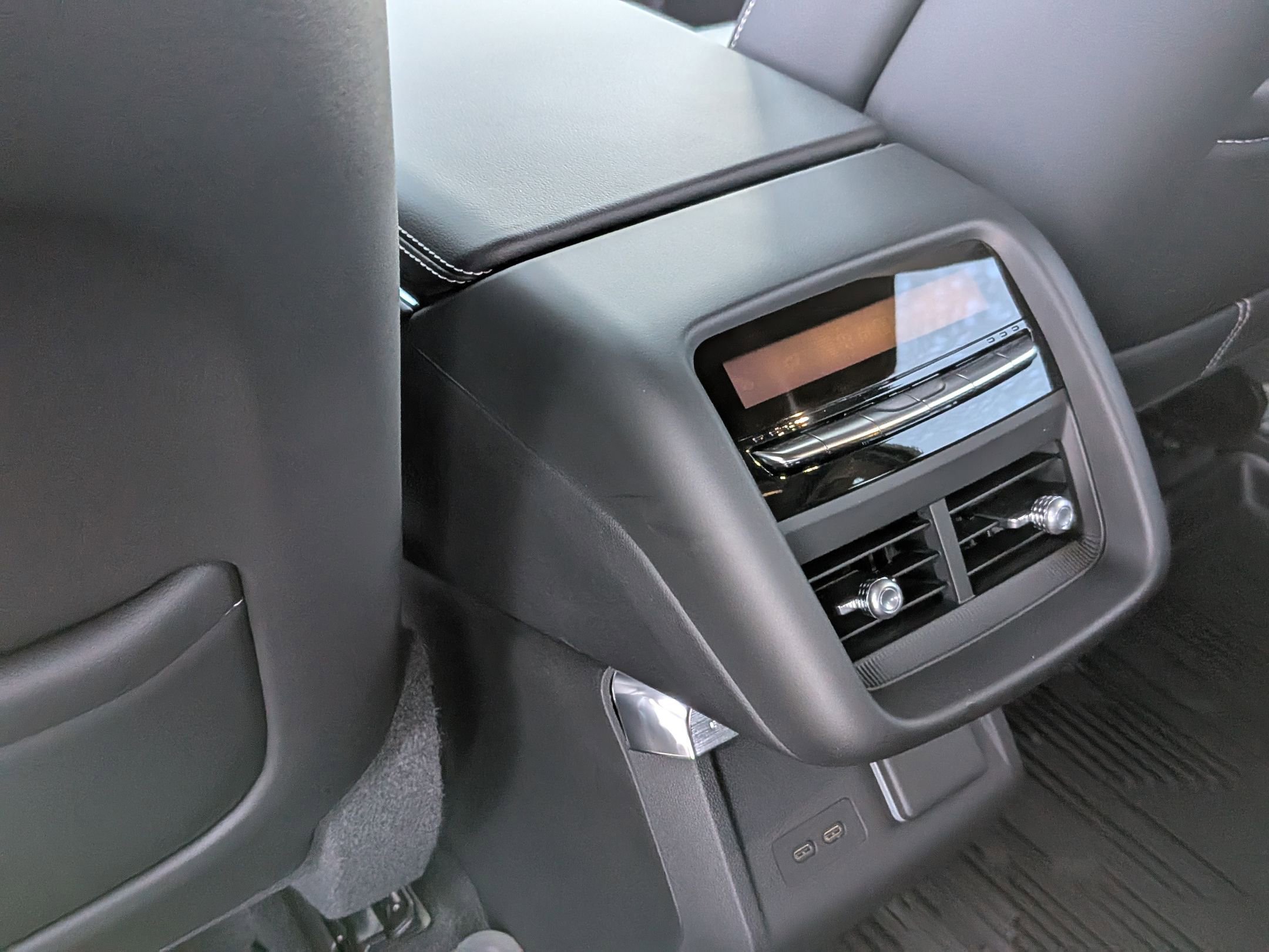 2026 Cadillac Lyriq photo 28