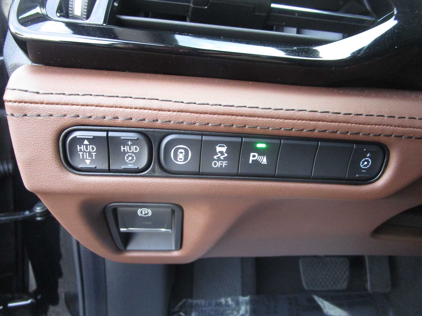 2024 Acura MDX SH-AWD Advance photo 15