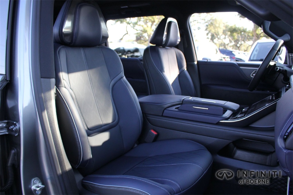 2026 Infiniti QX80 Sensory photo 13