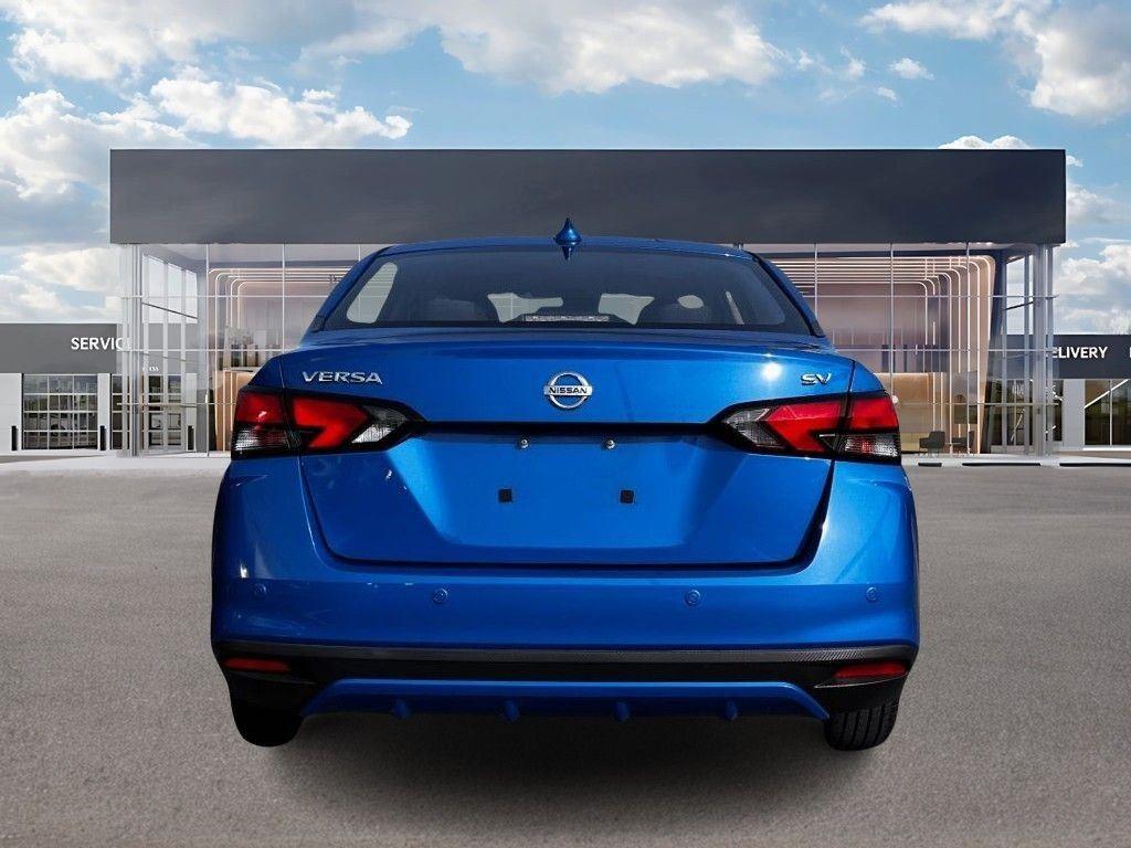 2021 Nissan Versa SV photo 5