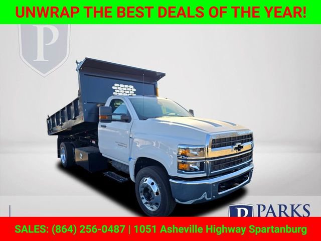 2024 Chevrolet Silverado 4500 Medium Duty Chassis Cab Work Truck's photo