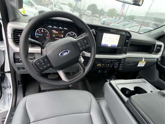 2025 Ford F-350 photo 11