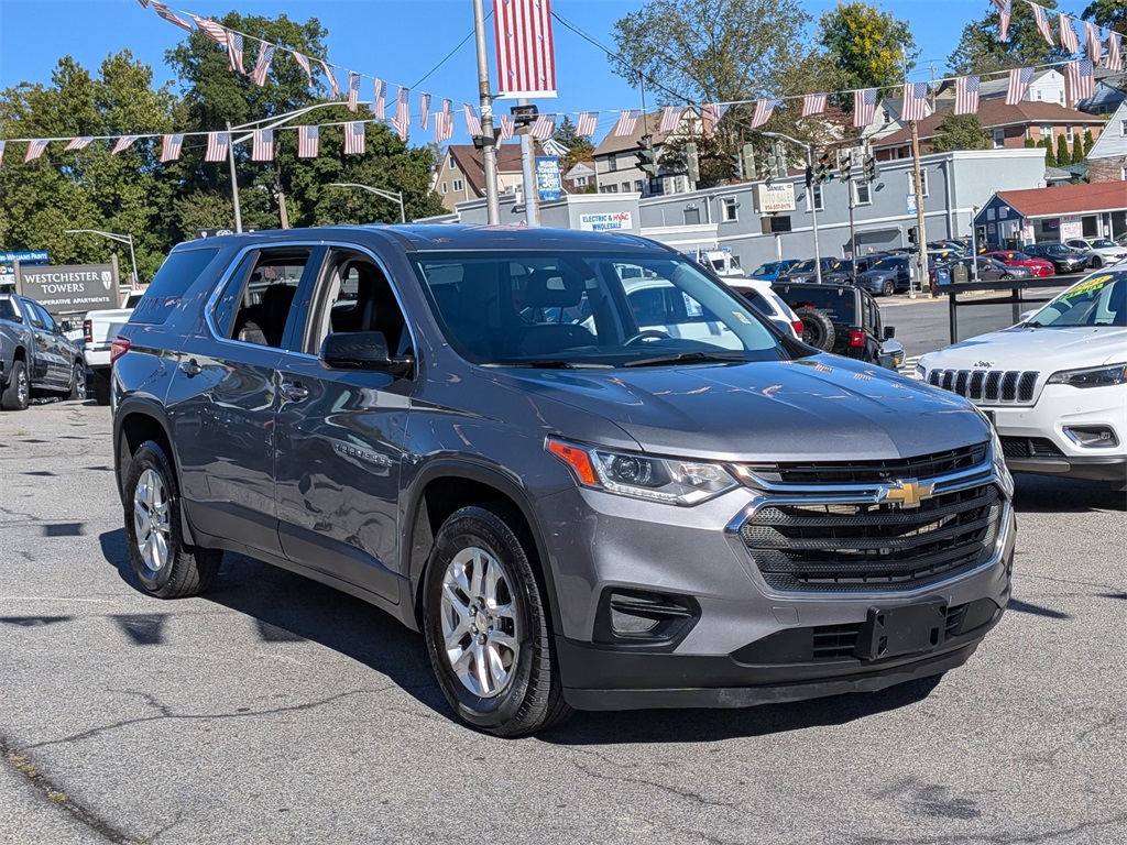 2020 Chevrolet Traverse LS photo 3