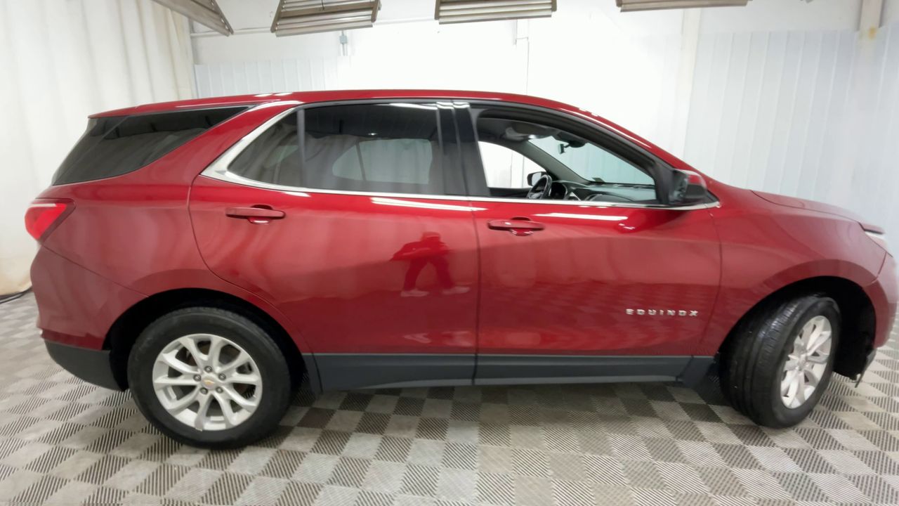2020 Chevrolet Equinox LT photo 9