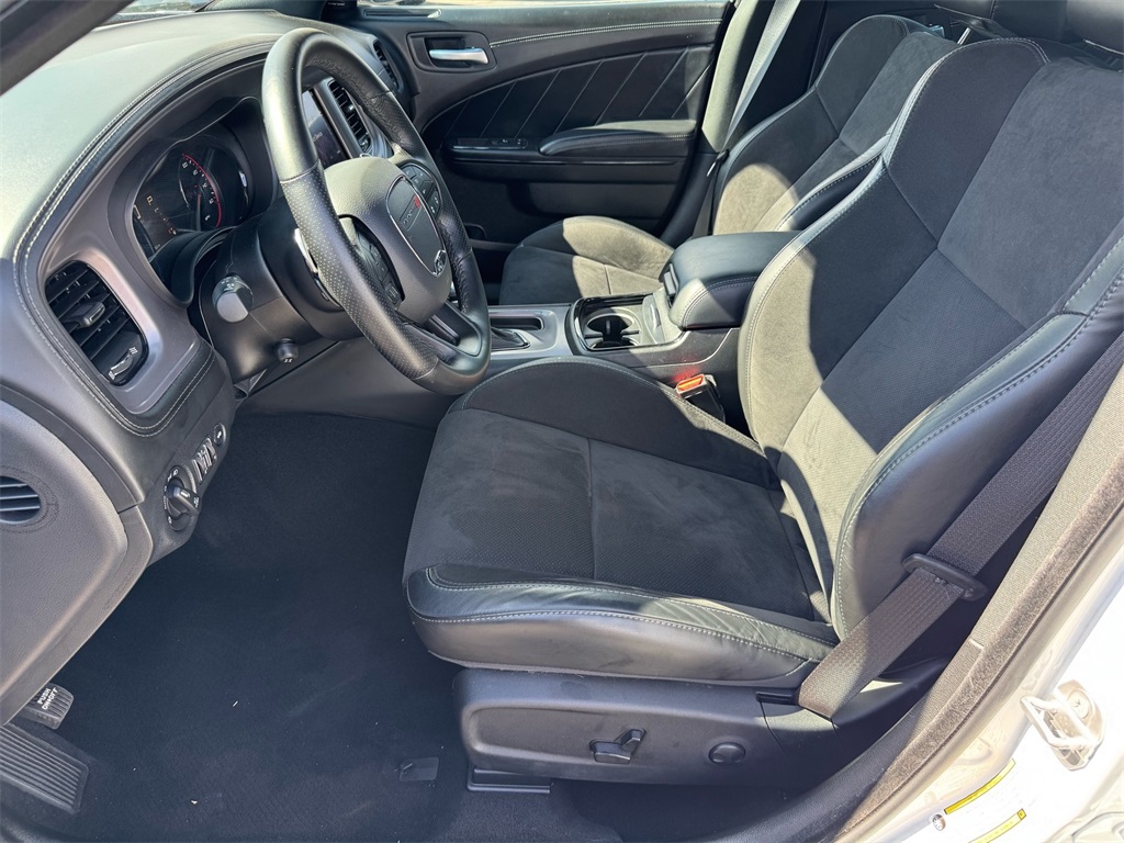 2023 Dodge Charger R/T photo 11