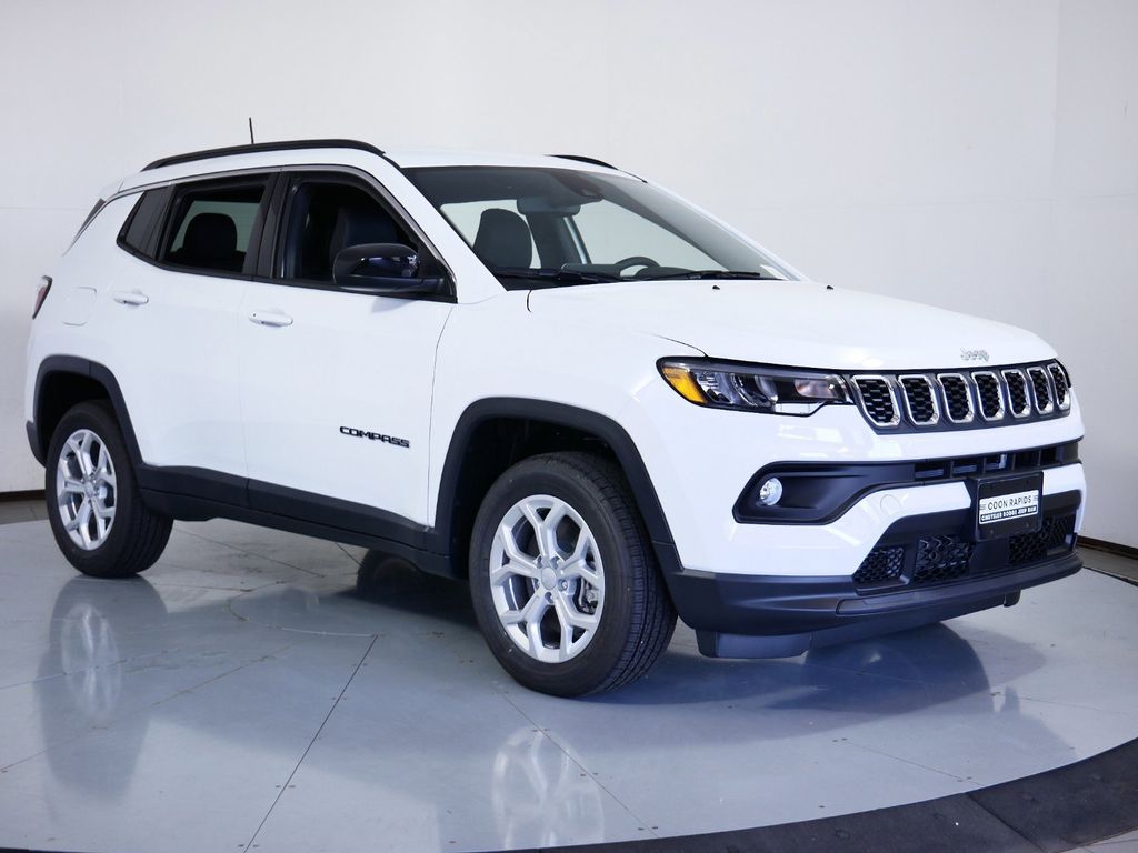 Used 2024 Jeep Compass Latitude with VIN 3C4NJDBN0RT176792 for sale in Coon Rapids, Minnesota