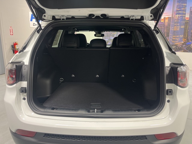 2026 Jeep Compass Latitude photo 24