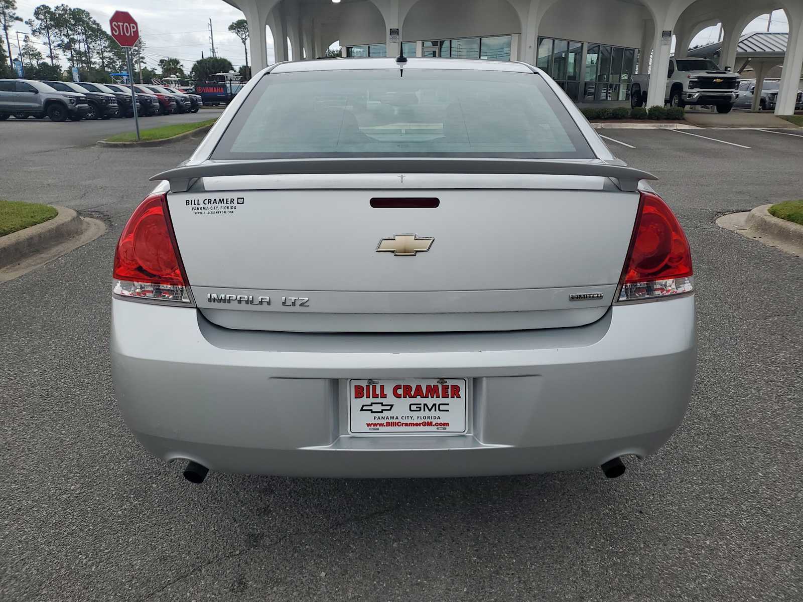 2015 Chevrolet Impala Limited LTZ Fleet photo 4