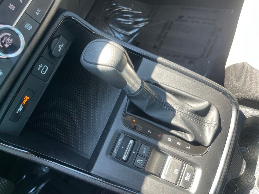 2024 Honda CR-V LX photo 17
